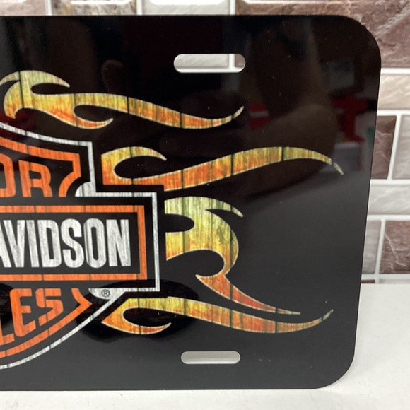 COPY - Harley Davidson License Plate With Cup Holder Inserts - Picture 5 of 6
